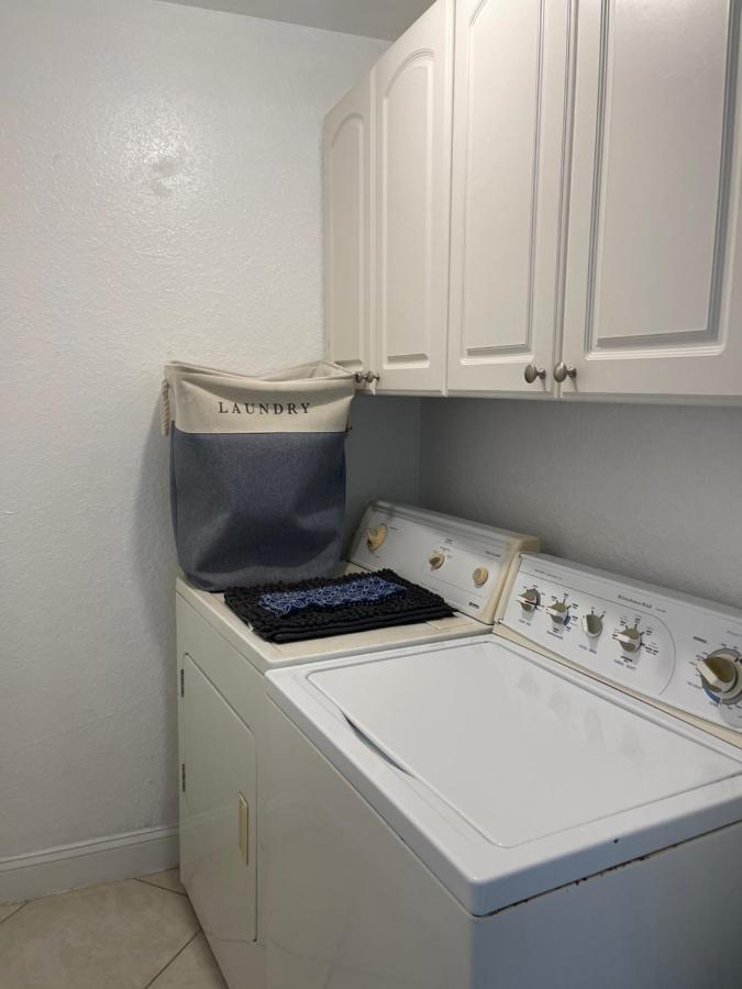 Bright And Beachy 2Bed 1Bath Home - Unit 210 โคโคบีช ภายนอก รูปภาพ